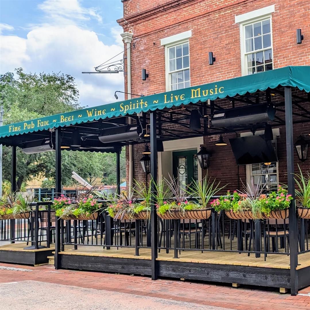 Outside view of Wexford Pub in Savannah Georgia 